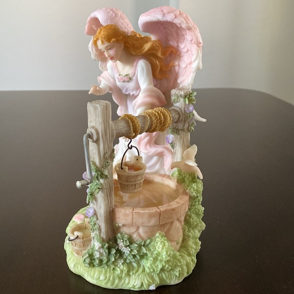 Alexandra "Endless Dreams' Figurine by Seraphim Classics - Picture 4 of 16